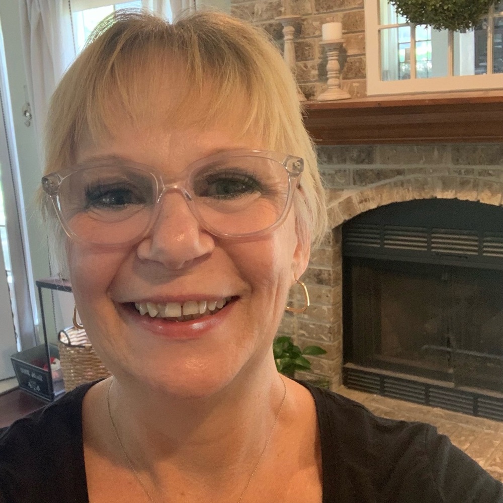 Meet your Posher, Mary jo